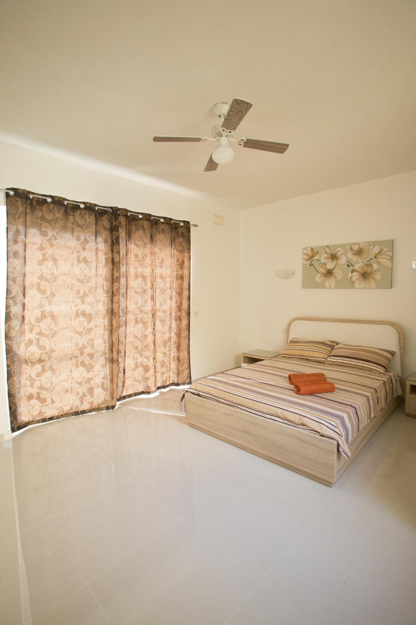 Dolphin Court Apartment Marsalforn Ruang foto